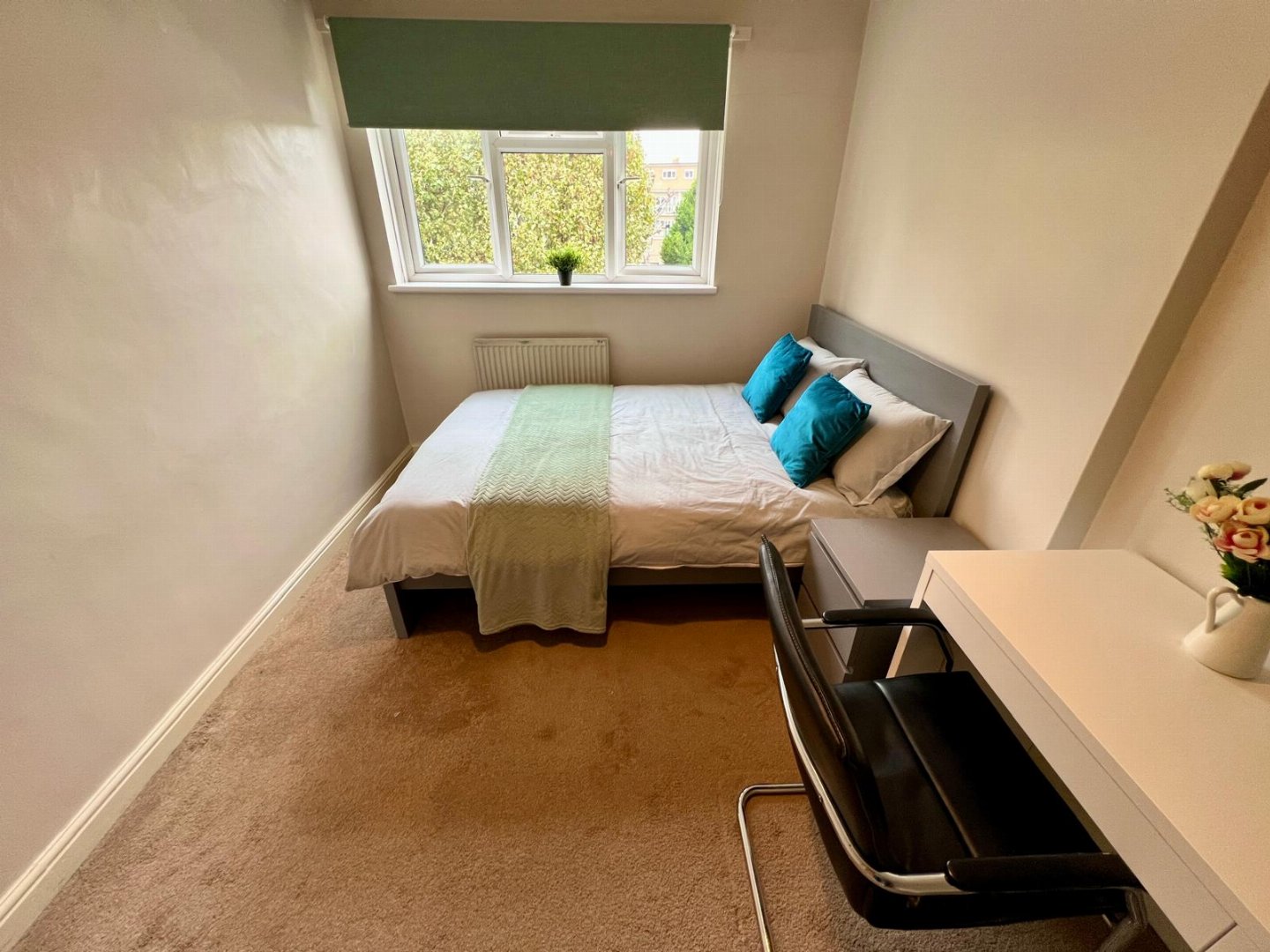 53A Glengall Grove — Room 5