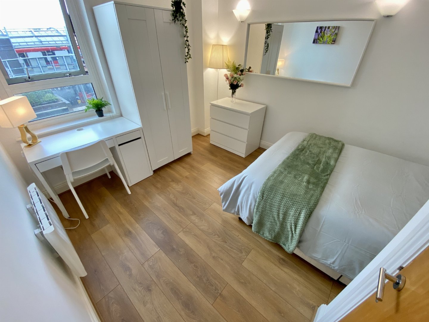 5 Balmoral House, 12 Lanark Square — Room 2